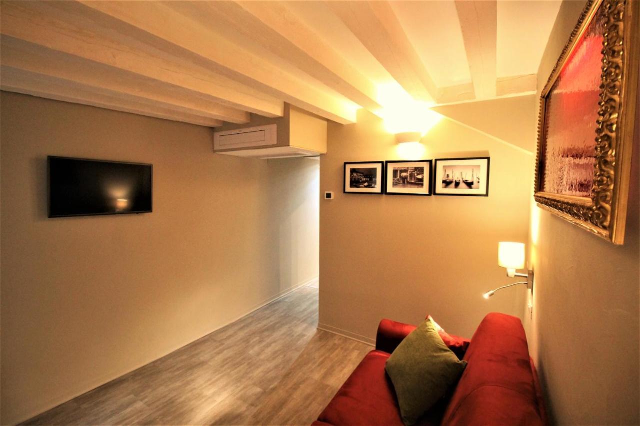 San Marco Fenice 3Bdr 2Bth Apartment Венеция Экстерьер фото